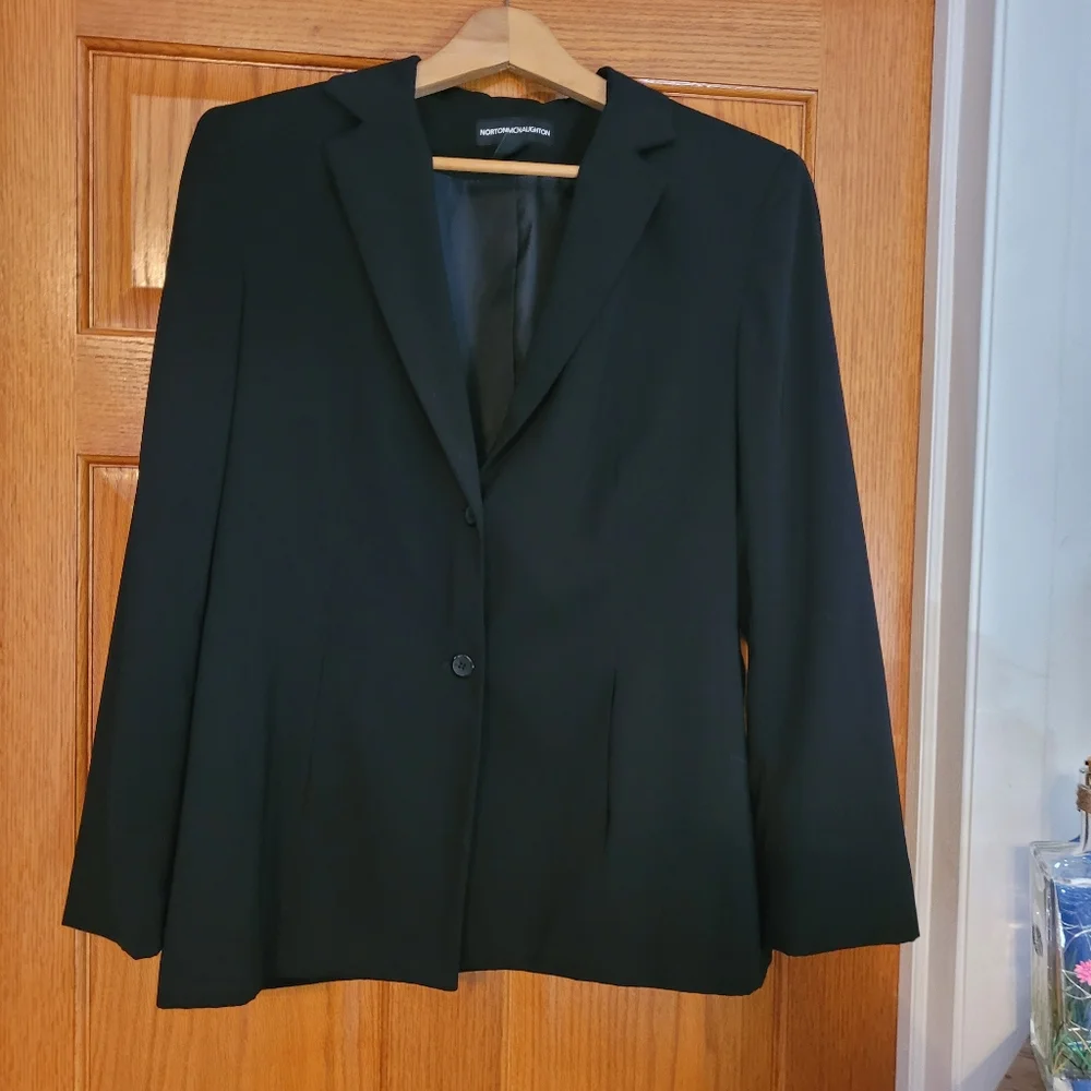 NORTON McNAUGHTON Black Suit Blazer with 2 Buttons and Pockets - Picture 2 of 7